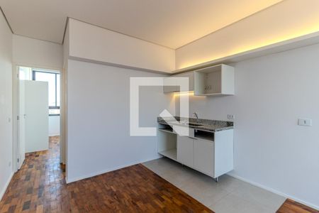 Sala/Cozinha de apartamento para alugar com 1 quarto, 46m² em República, São Paulo