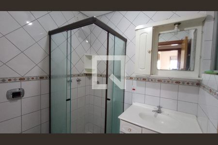 Banheiro de apartamento para alugar com 2 quartos, 62m² em Cavalhada, Porto Alegre