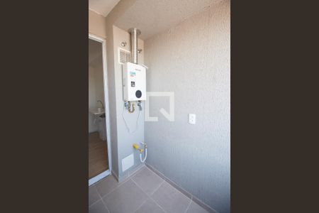 Varanda da Sala/Cozinha de apartamento para alugar com 2 quartos, 32m² em Vila Plana, São Paulo