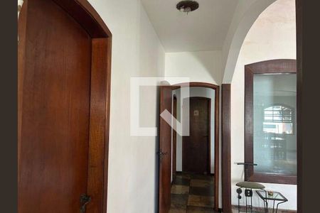 Casa à venda com 5 quartos, 336m² em Itaipu, Niterói
