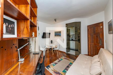 Sala de apartamento à venda com 1 quarto, 40m² em Savassi, Belo Horizonte