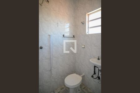 Banheiro de kitnet/studio para alugar com 1 quarto, 40m² em Vila Vera, São Paulo