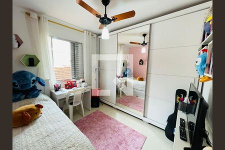 Casa à venda com 3 quartos, 120m² em Jardim Rizzo, São Paulo