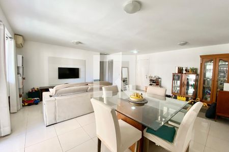 Sala  de apartamento à venda com 2 quartos, 113m² em Copacabana, Rio de Janeiro
