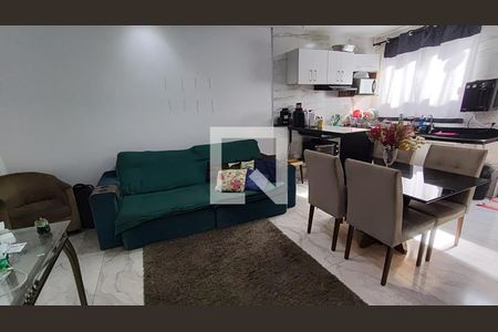 Sala  de casa de condomínio à venda com 2 quartos, 180m² em Jacarepaguá, Rio de Janeiro
