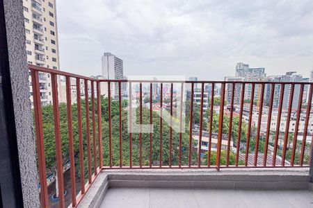 Varanda  de kitnet/studio à venda com 1 quarto, 28m² em Pinheiros, São Paulo