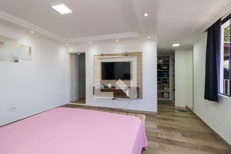 Suíte 1 de casa para alugar com 3 quartos, 400m² em Parque dos Bancarios, São Paulo