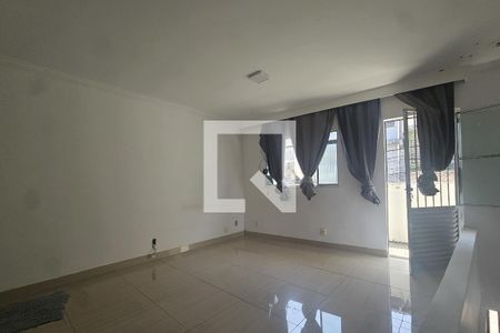 sala de casa para alugar com 2 quartos, 100m² em Caixa D’água, Salvador