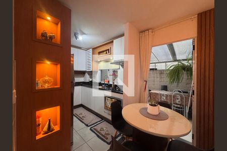 Apartamento à venda com 2 quartos, 58m² em Santos Dumont, São Leopoldo