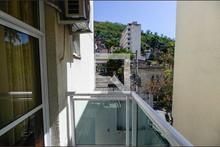 Sala de apartamento à venda com 2 quartos, 56m² em Vila Isabel, Rio de Janeiro