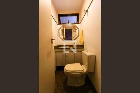 Lavabo de apartamento à venda com 4 quartos, 166m² em Vila Suzana, São Paulo