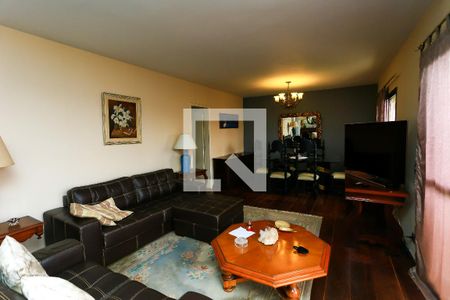 Sala  de apartamento à venda com 4 quartos, 166m² em Vila Suzana, São Paulo