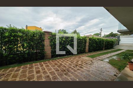 Quintal de casa à venda com 3 quartos, 600m² em Medeiros, Jundiaí