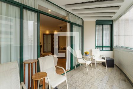 Varanda de apartamento à venda com 3 quartos, 125m² em Moema, São Paulo