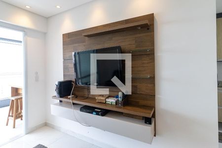 Detalhe da sala de apartamento para alugar com 3 quartos, 116m² em Vila Tupi, Praia Grande