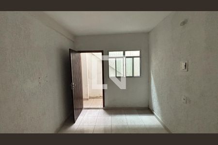Sala de casa para alugar com 1 quarto, 40m² em Vila Palmares, Santo André