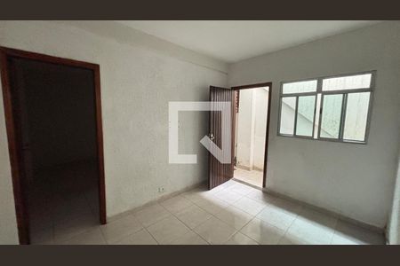 Sala de casa para alugar com 1 quarto, 40m² em Vila Palmares, Santo André