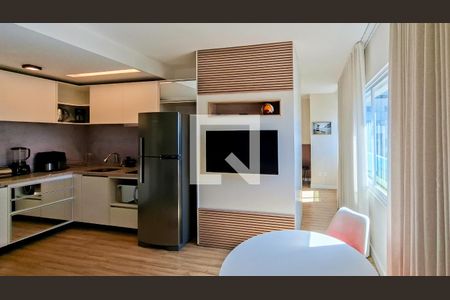 Sala/Cozinha de apartamento para alugar com 1 quarto, 65m² em Funcionários, Belo Horizonte