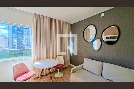 Sala/Cozinha de apartamento para alugar com 1 quarto, 65m² em Funcionários, Belo Horizonte