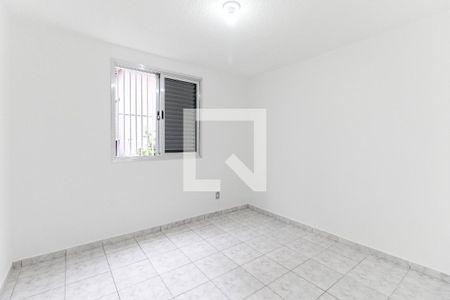 Quarto 1 de apartamento à venda com 2 quartos, 44m² em Jardim Redil, São Paulo