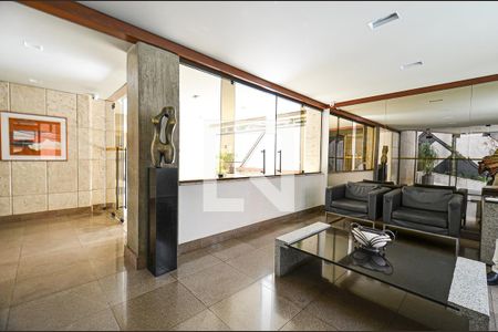 Hall de entrada de apartamento à venda com 3 quartos, 430m² em Lourdes, Belo Horizonte