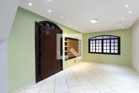 Sala de casa para alugar com 3 quartos, 306m² em Parque Guaianazes, São Paulo