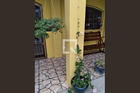 Varanda de casa para alugar com 4 quartos, 500m² em Vila Aurea, Poá