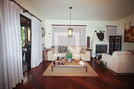 Sala de apartamento à venda com 3 quartos, 198m² em Paraíso do Morumbi, São Paulo