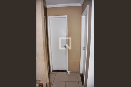 Corredor Quartos de apartamento para alugar com 2 quartos, 50m² em Vila Amélia, São Paulo