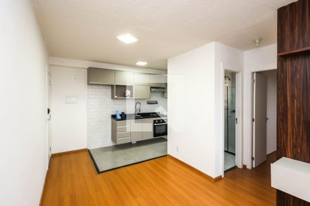 Sala de apartamento para alugar com 2 quartos, 40m² em Jardim Santa Emilia, São Paulo