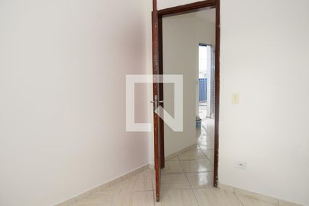 Quarto de casa para alugar com 2 quartos, 55m² em Jardim Santa Tereza, Embu das Artes