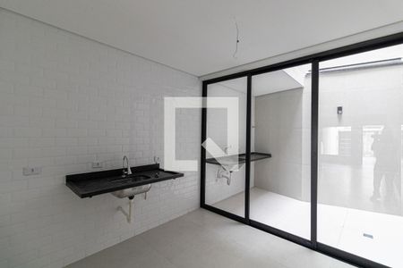 Sala e Cozinha de casa à venda com 3 quartos, 100m² em Vila Ré, São Paulo