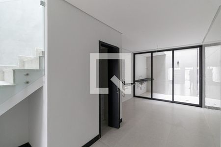 Sala e Cozinha de casa à venda com 3 quartos, 100m² em Vila Ré, São Paulo