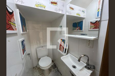Lavabo de casa para alugar com 3 quartos, 160m² em Vila Valqueire, Rio de Janeiro