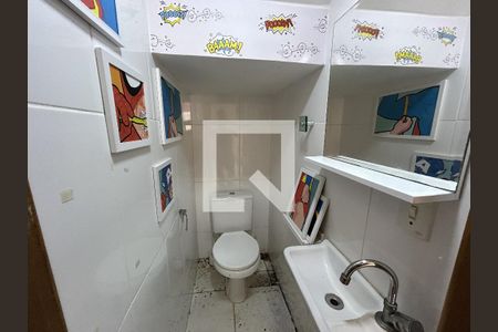Lavabo de casa para alugar com 3 quartos, 160m² em Vila Valqueire, Rio de Janeiro