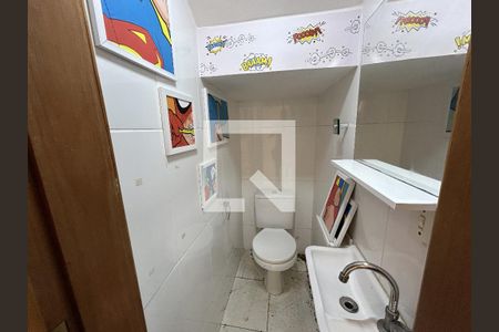 Lavabo de casa para alugar com 3 quartos, 160m² em Vila Valqueire, Rio de Janeiro