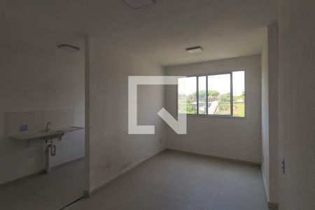 Sala/Cozinha de apartamento para alugar com 2 quartos, 42m² em Jardim Egle, São Paulo