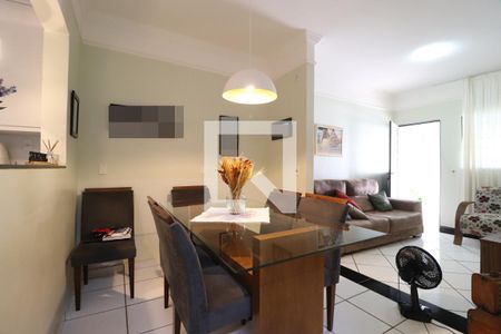 Sala de Jantar de casa de condomínio para alugar com 2 quartos, 60m² em Jardim Holanda, Uberlândia