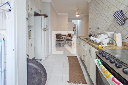Cozinha de apartamento para alugar com 3 quartos, 136m² em Pitangueiras, Guarujá