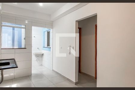Sala/Cozinha de apartamento para alugar com 2 quartos, 38m² em Parque Paineiras, São Paulo