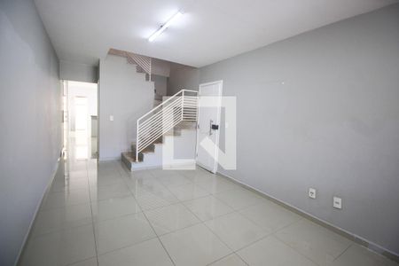 Sala de casa à venda com 3 quartos, 160m² em Jardim Colombo, São Paulo