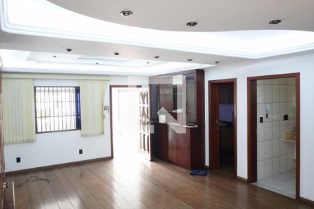 Sala de casa para alugar com 5 quartos, 320m² em Vila Gomes Cardim, São Paulo