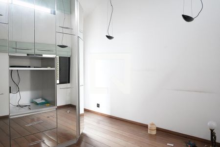 Suíte 2 de casa à venda com 5 quartos, 320m² em Vila Gomes Cardim, São Paulo