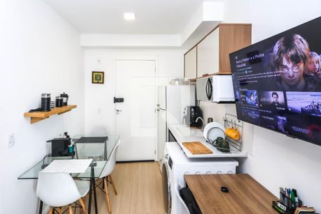 Quarto e Cozinha de kitnet/studio para alugar com 1 quarto, 20m² em Vila Santo Estefano, São Paulo