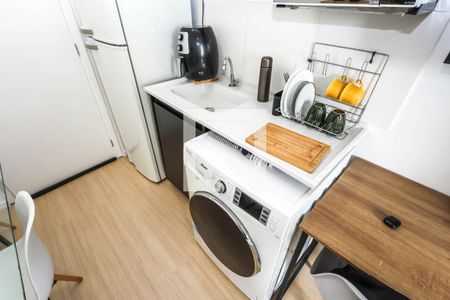 Quarto e Cozinha de kitnet/studio para alugar com 1 quarto, 20m² em Vila Santo Estefano, São Paulo