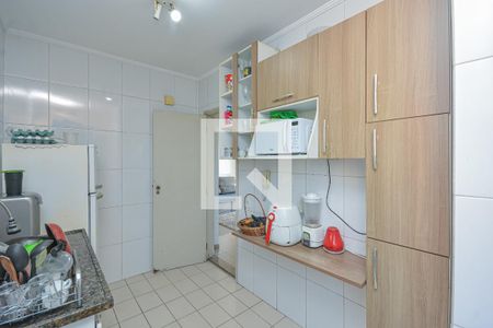 Cozinha de apartamento à venda com 2 quartos, 74m² em Vila Campo Grande, São Paulo