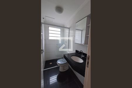 Banheiro de apartamento para alugar com 2 quartos, 57m² em Vila Urupes, Suzano