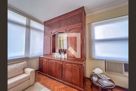 Apartamento à venda com 3 quartos, 130m² em Laranjeiras, Rio de Janeiro