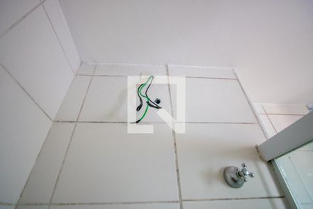 Banheiro de apartamento à venda com 3 quartos, 54m² em Vila Homero Thon, Santo André
