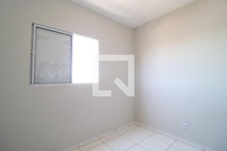 Quarto 1 de apartamento para alugar com 2 quartos, 58m² em Laranjeiras, Uberlândia